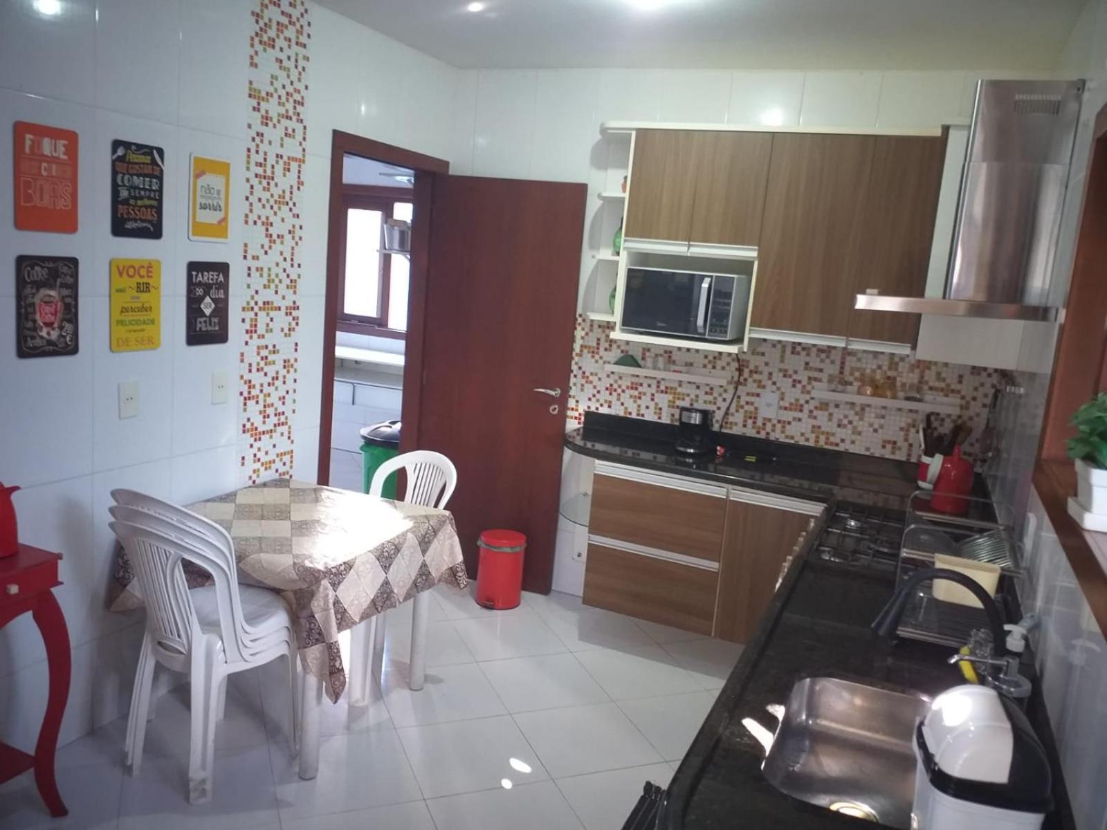 Linda Casa Com Piscina Em Interlagos Vila Velha Es Villa Eksteriør bilde